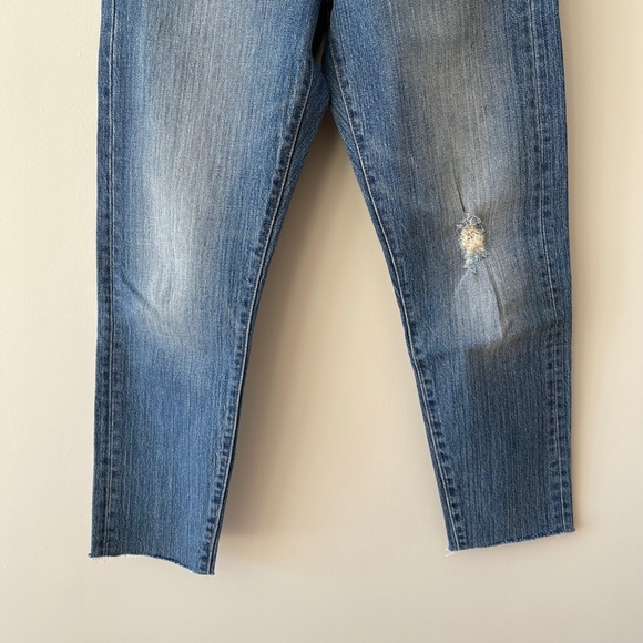 LEVI'S WEDGIE JEAN in Mid Blue - Picture 6 of 7